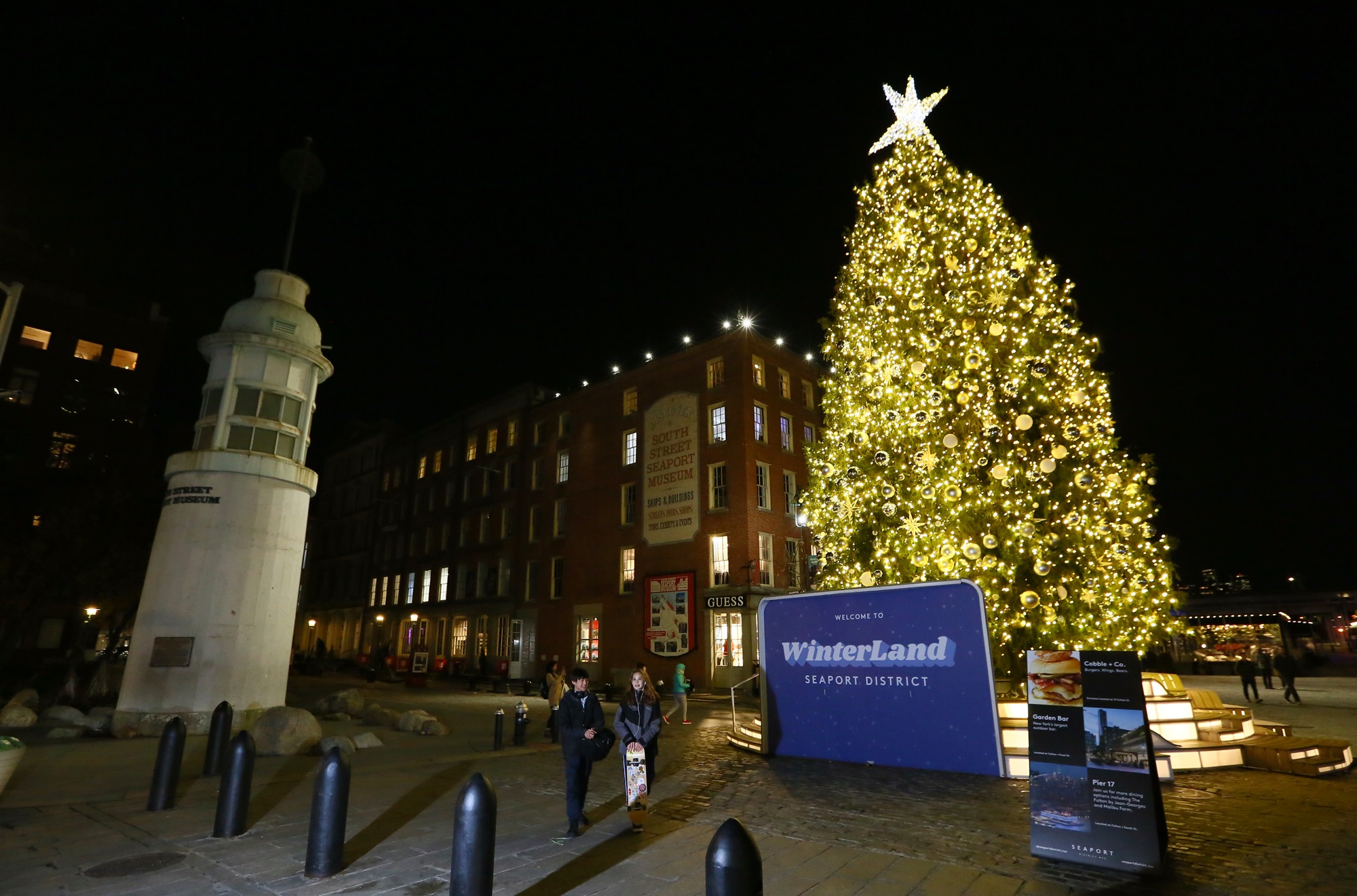 Holiday Displays in Downtown Manhattan